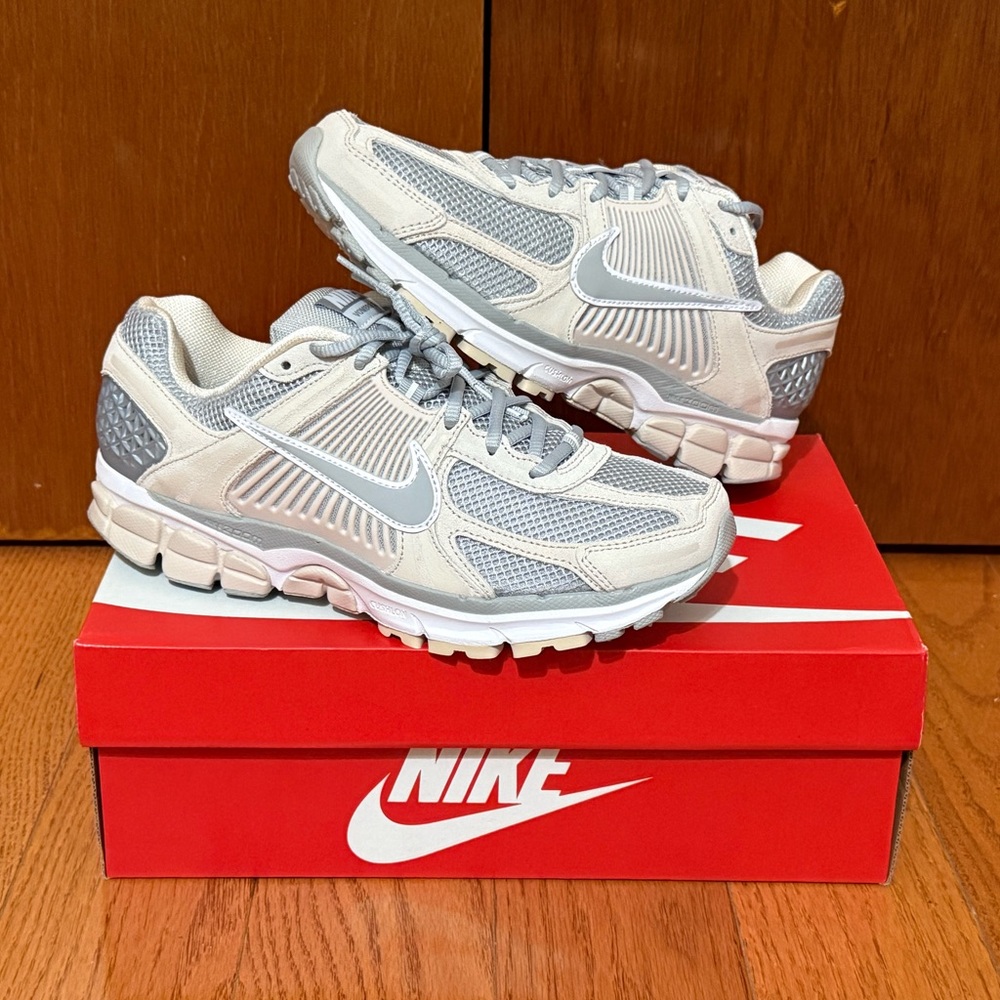 Men’s Nike Zoom Vomero 5 Light Orewood Brown - Size 8.5